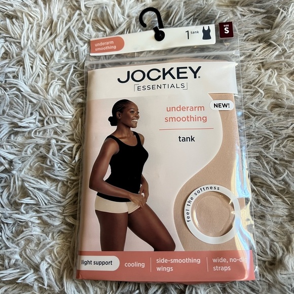 NWT Jockey Essentials underarm smoothing tank - Picture 2 of 3